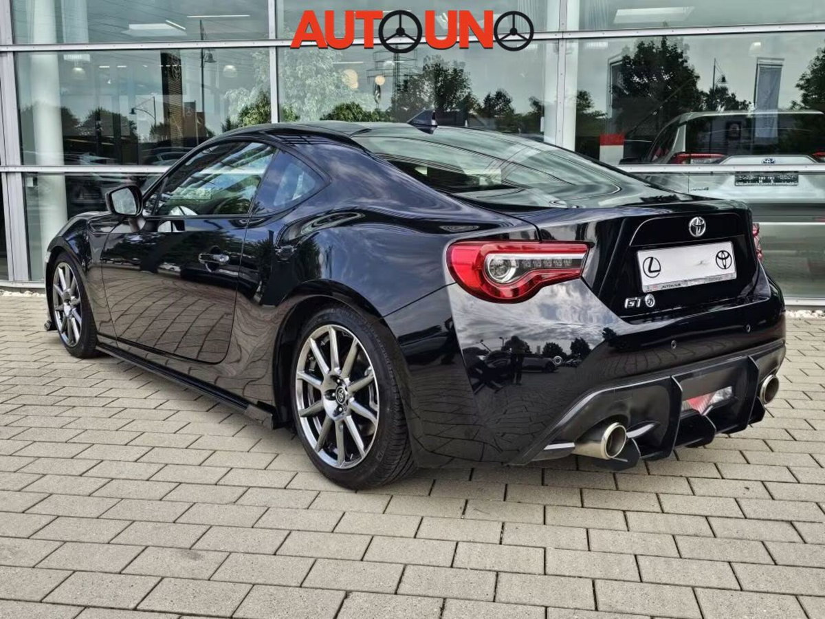Toyota GT86 2.0 AT (2)