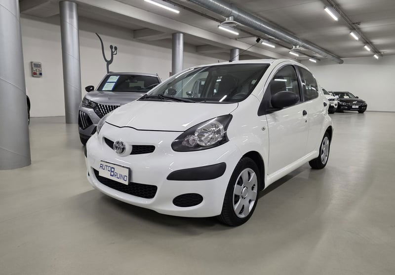 Toyota Aygo 1.0 12V VVT-i 5 porte Now Connect