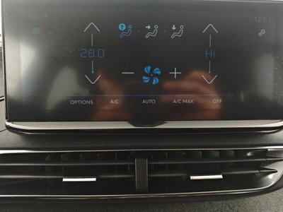 Peugeot 3008 BlueHDi 130 S&S EAT8 Allure Pack (20)