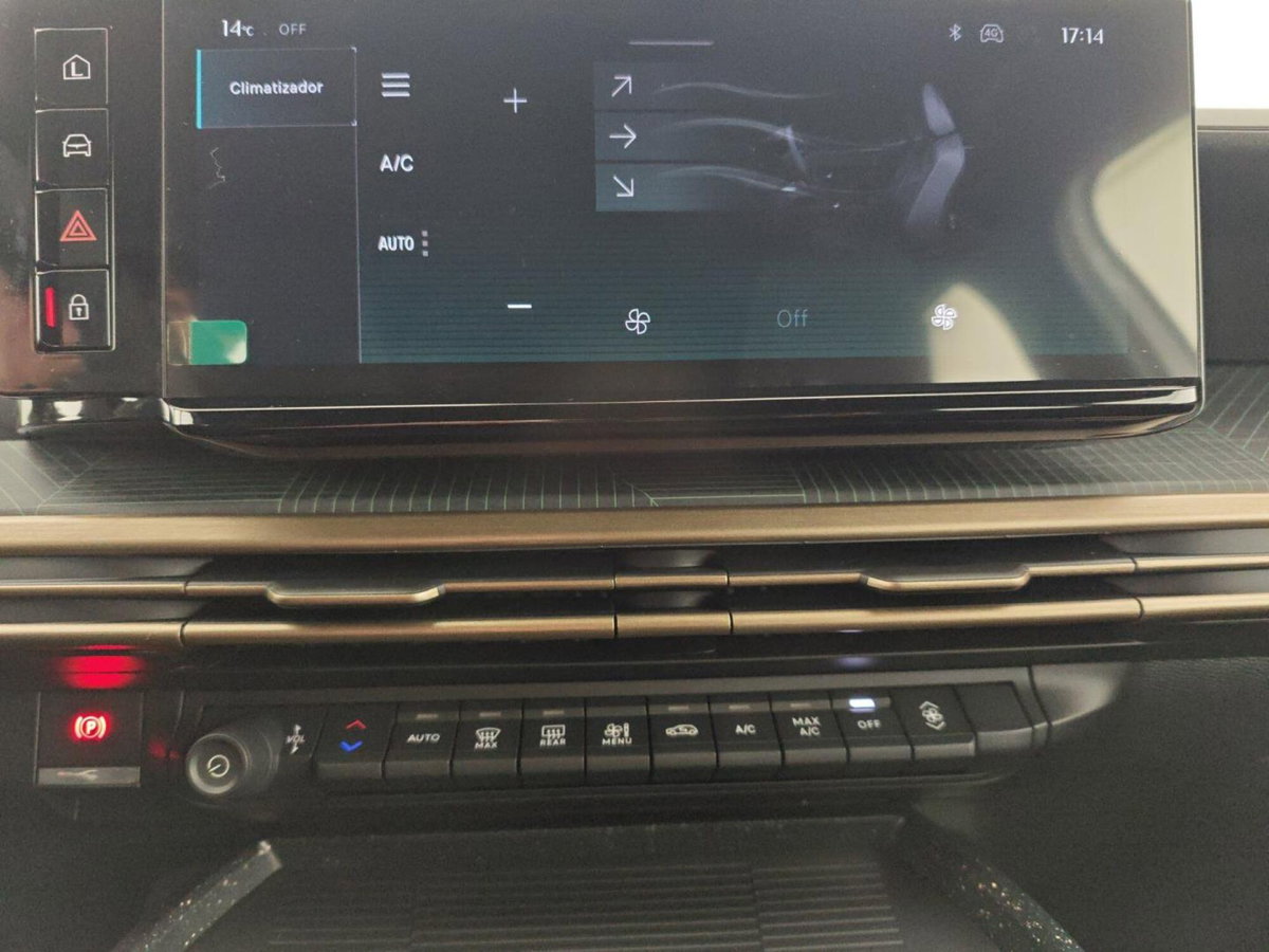 Lancia Ypsilon 1.2 mhev Edizione Limitata Cassina e-dct (16)