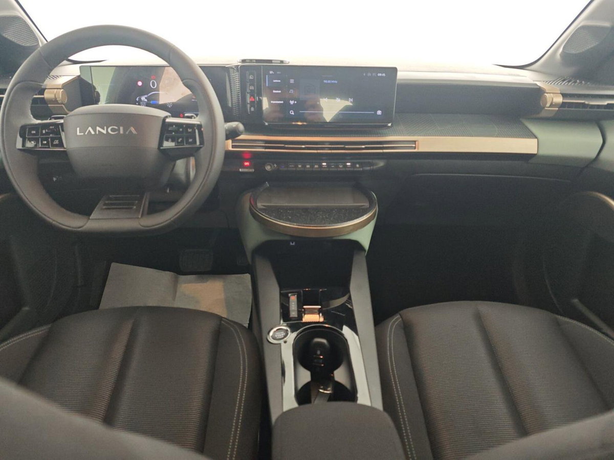 Lancia Ypsilon 1.2 mhev Edizione Limitata Cassina e-dct (20)