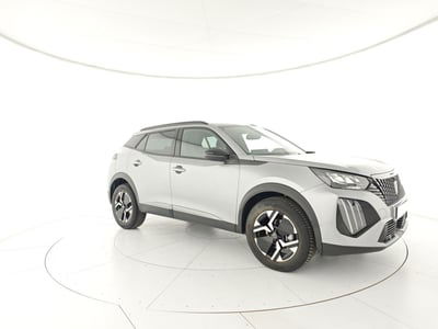 Peugeot 2008 1.2 puretech Active s&s 100cv usata