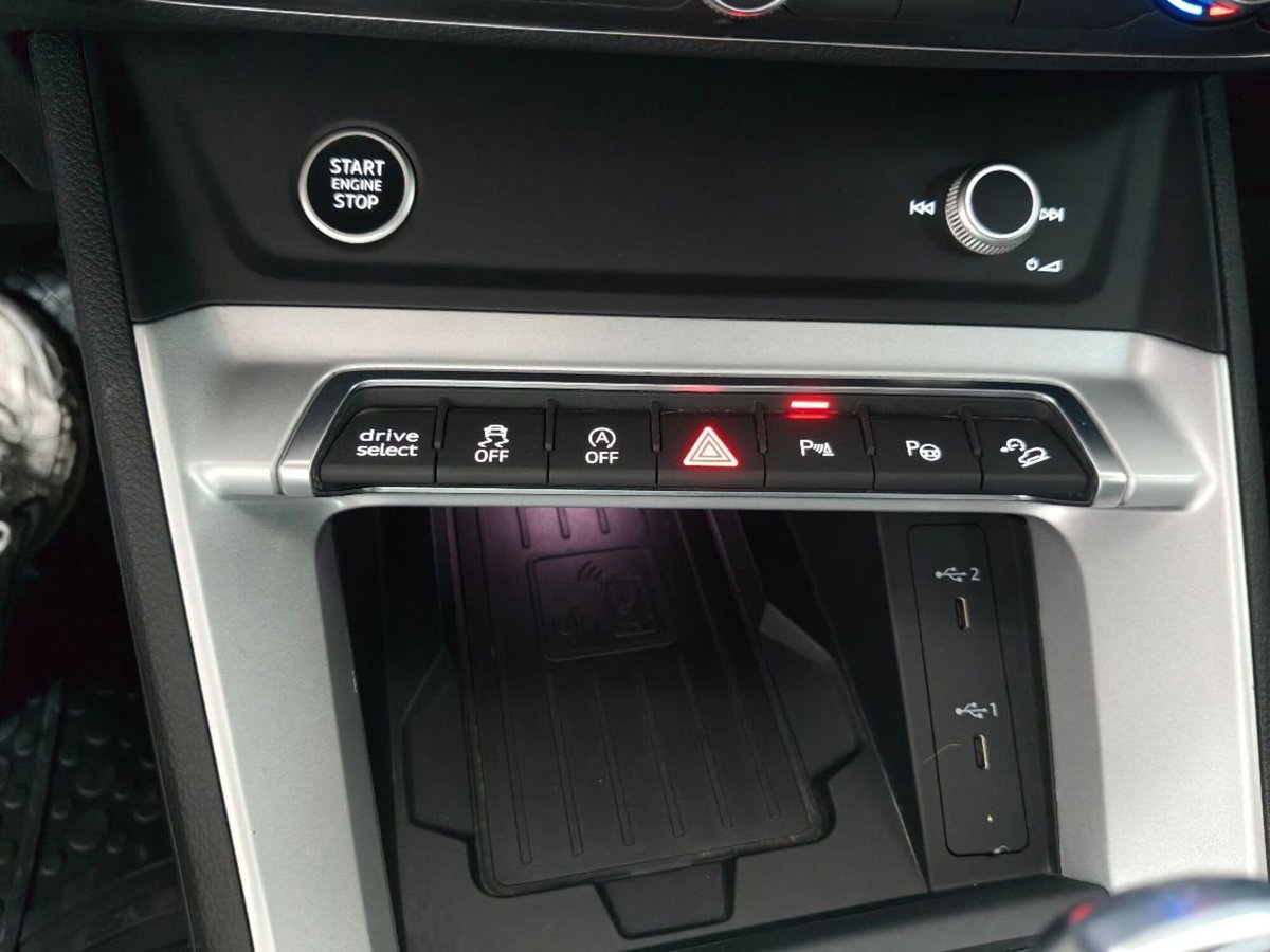 Audi Q3 40 TDI quattro S tronic Business Advanced (12)