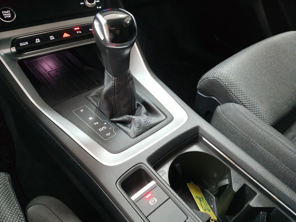 Audi Q3 40 TDI quattro S tronic Business Advanced (13)