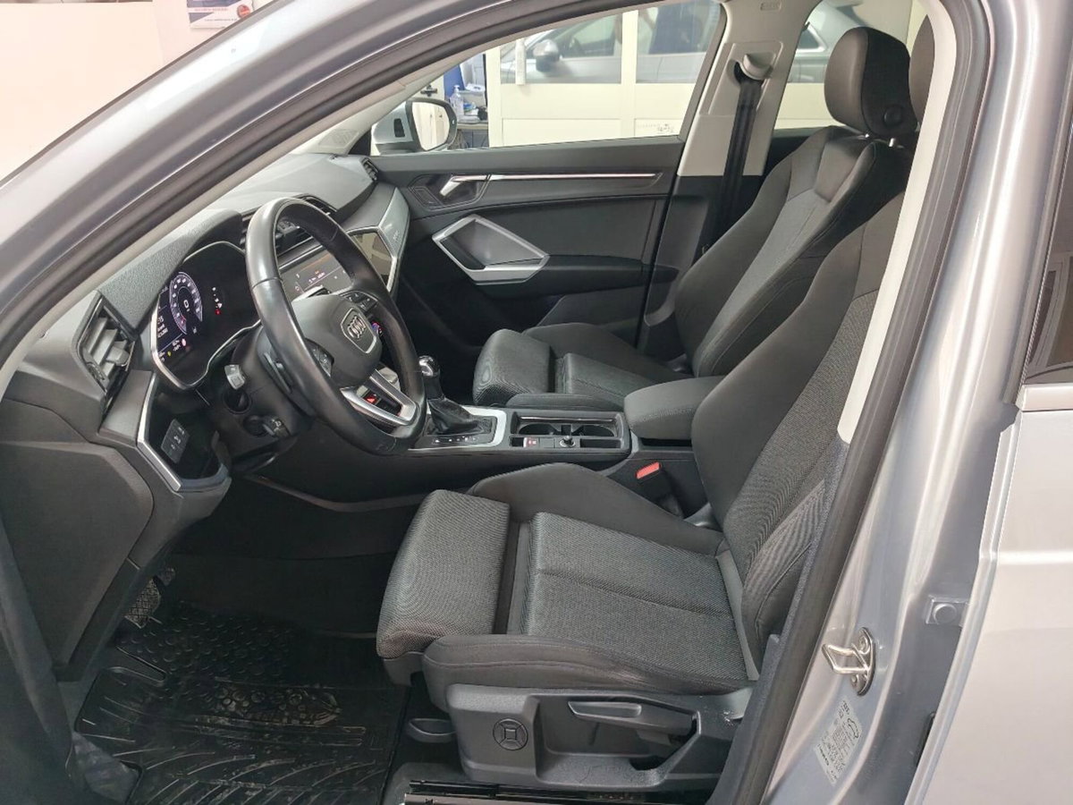 Audi Q3 40 TDI quattro S tronic Business Advanced (18)