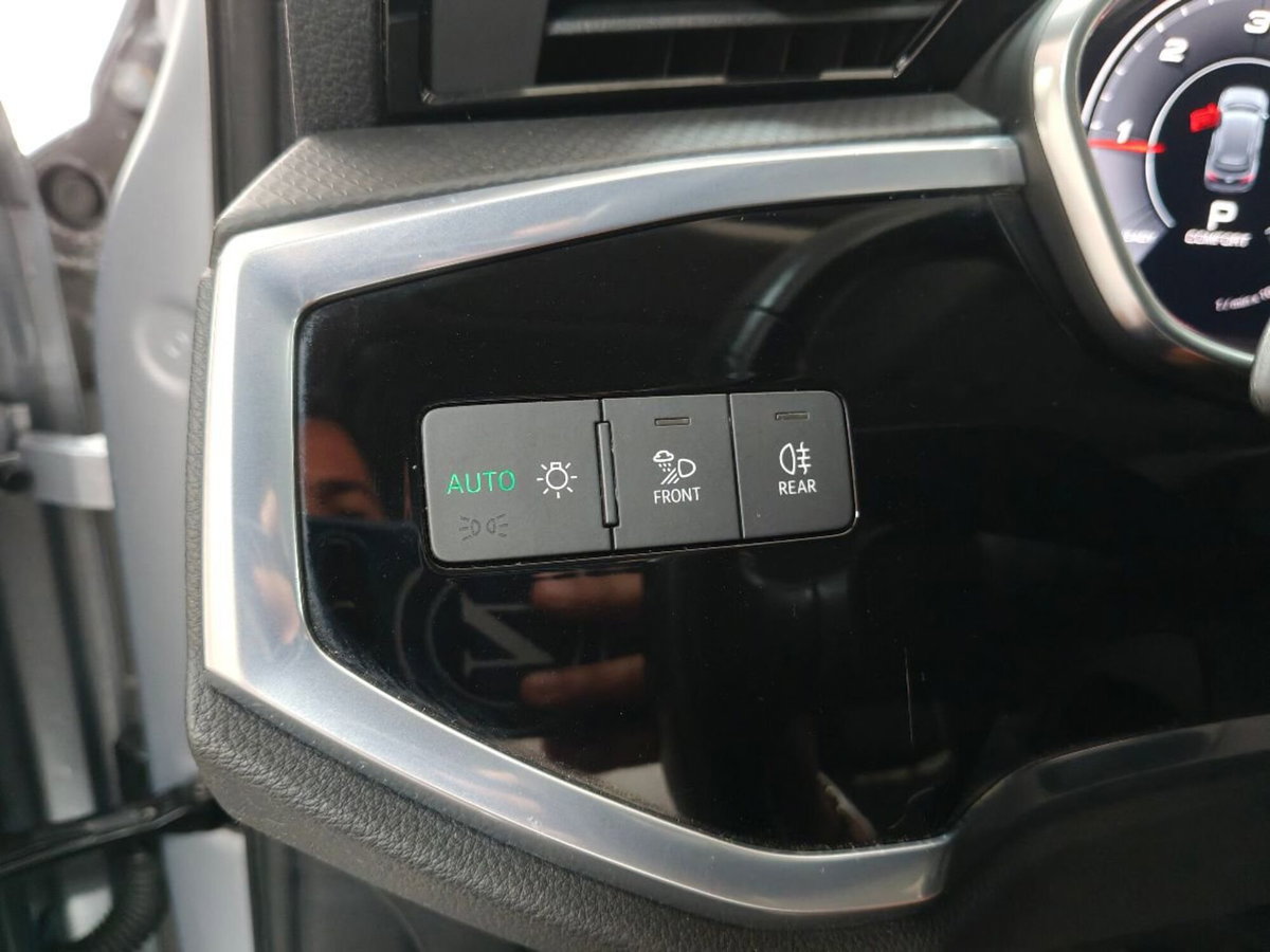 Audi Q3 40 TDI quattro S tronic Business Advanced (8)