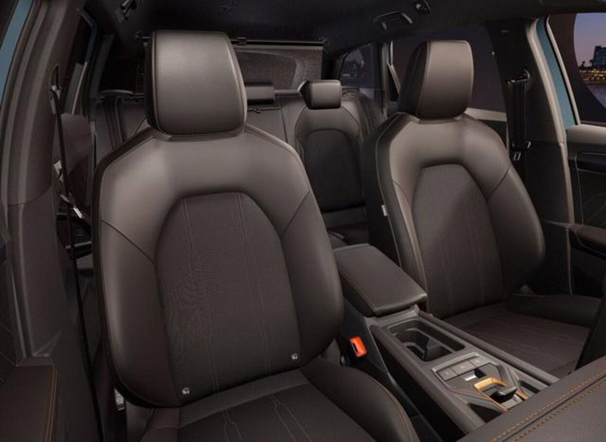 Cupra Leon Leon 1.5 hybrid 150cv dsg (5)