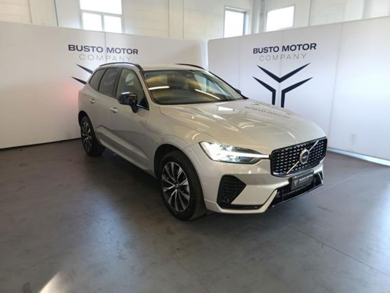 Volvo XC60 B4 automatico Plus Dark