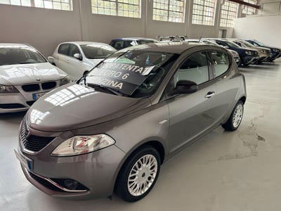 Lancia Ypsilon 1.2 69 CV 5 porte Platinum usata
