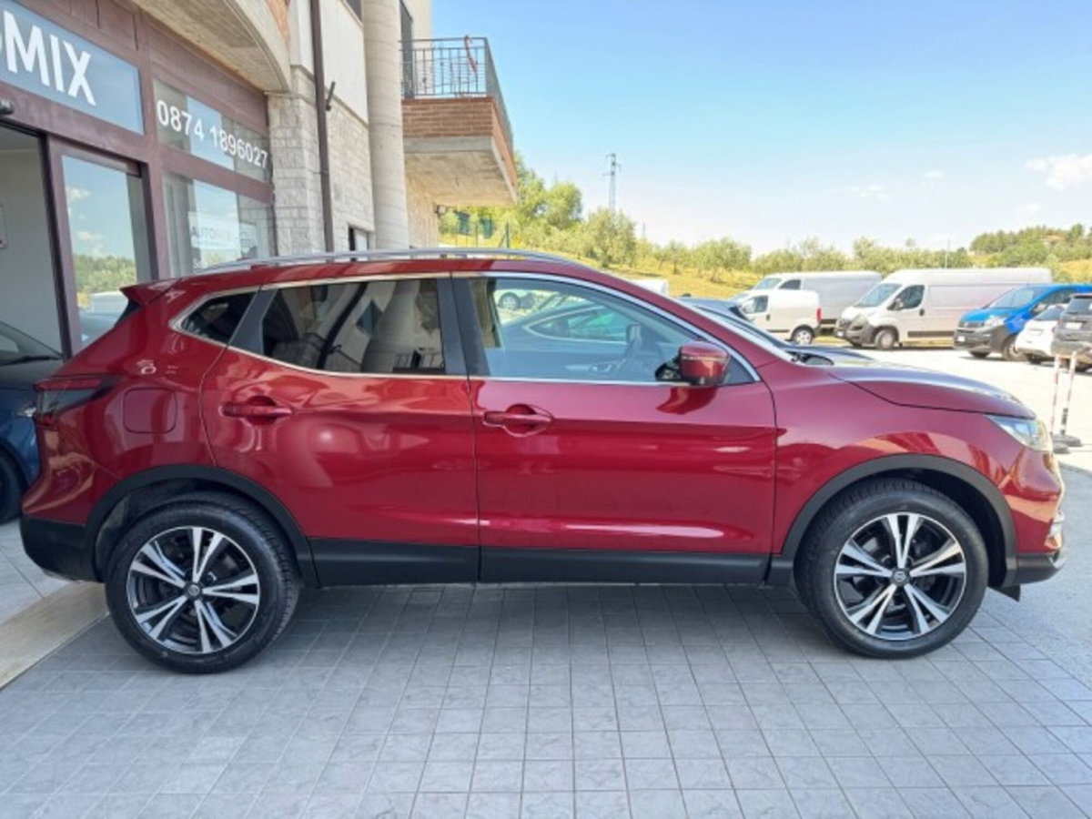 Nissan Qashqai 1.2 DIG-T N-Connecta (13)