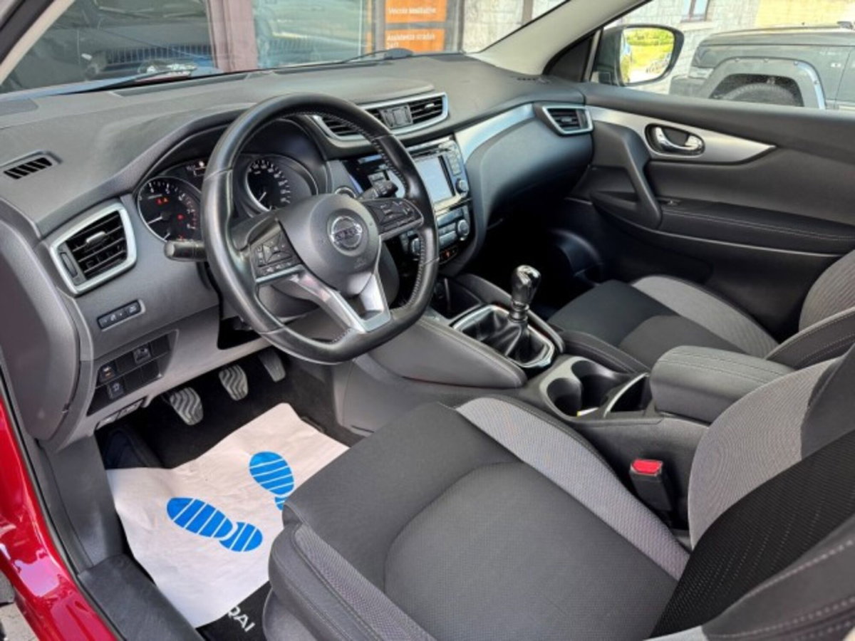 Nissan Qashqai 1.2 DIG-T N-Connecta (14)
