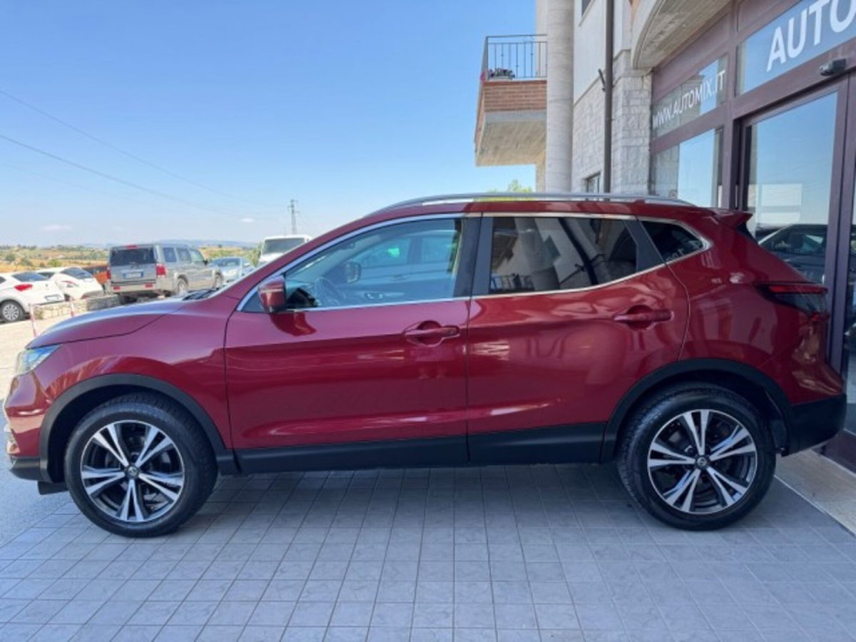 Nissan Qashqai 1.2 DIG-T N-Connecta (8)