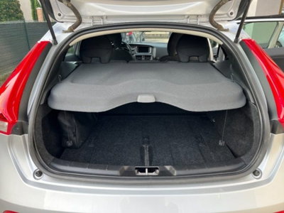 Volvo V40 D2 Business Plus (4)