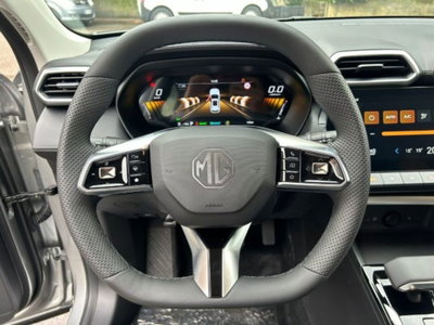 Mg ZS ZS 1.5 Luxury (9)