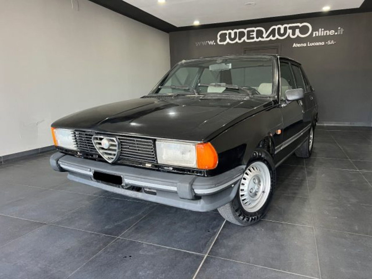 Alfa Romeo Giulietta 1.6 (2)