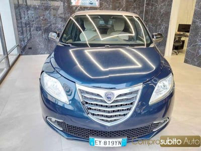 Lancia Ypsilon 1.2 69 CV 5 porte Silver usata