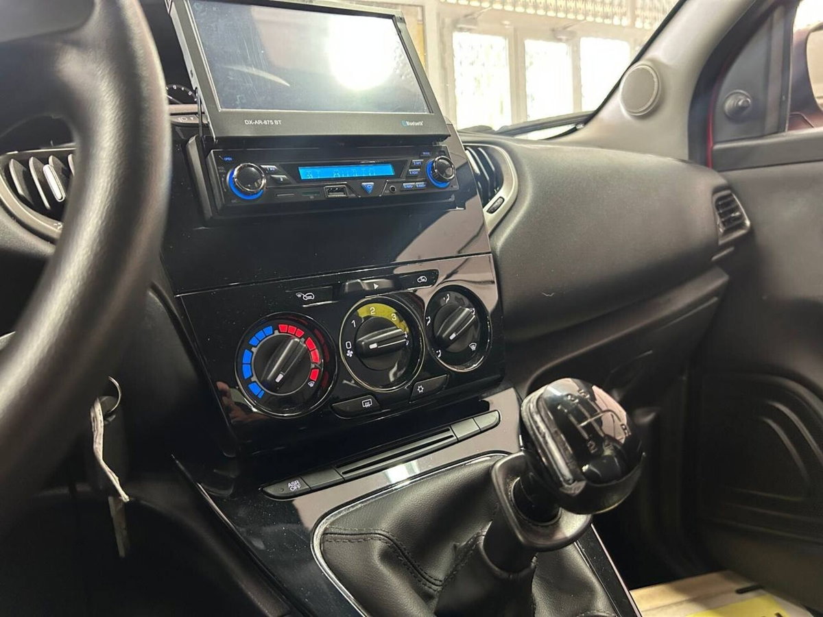 Lancia Ypsilon 1.2 69 CV 5 porte GPL Ecochic Gold (16)