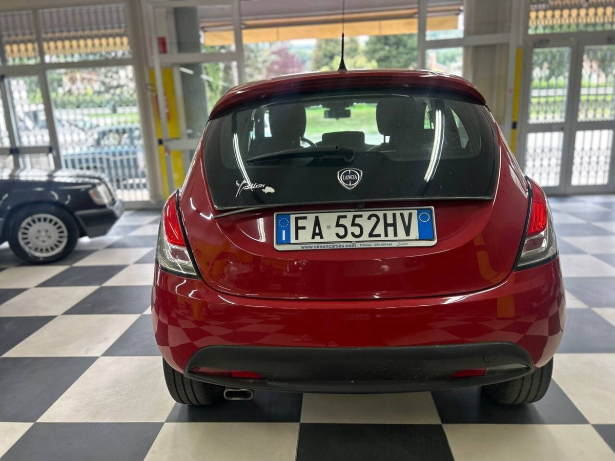 Lancia Ypsilon 1.2 69 CV 5 porte GPL Ecochic Gold (5)