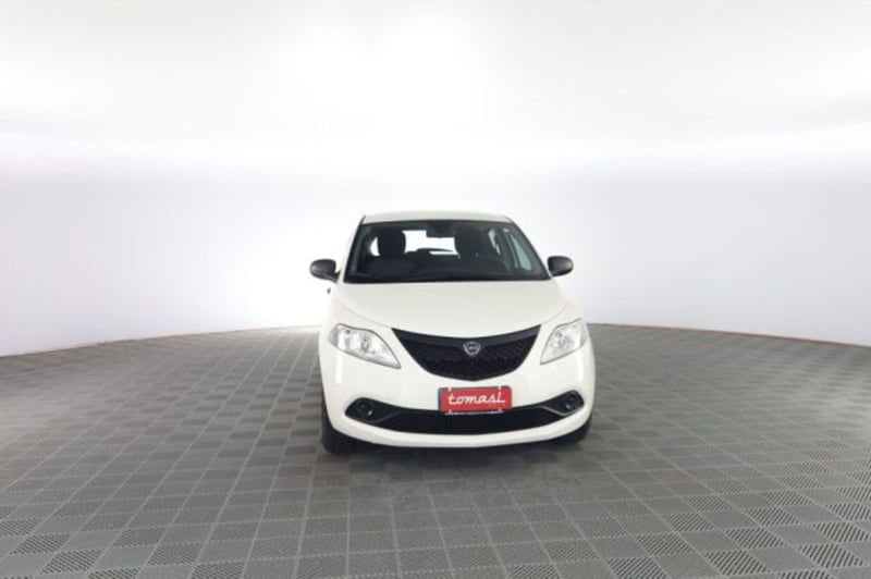 Lancia Ypsilon 1.0 FireFly 5 porte S&S Hybrid Ecochic Silver
