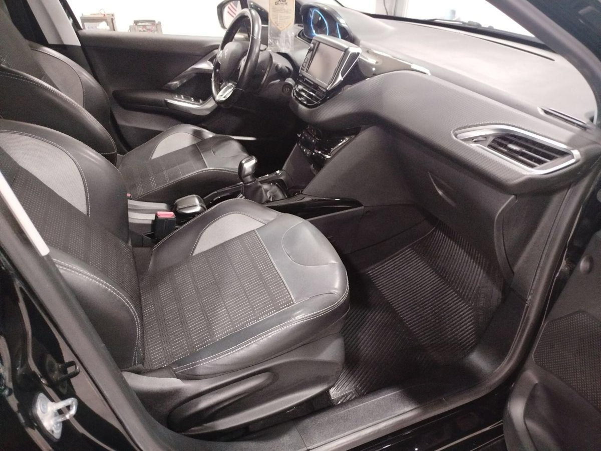 Peugeot 2008 100 Allure (11)