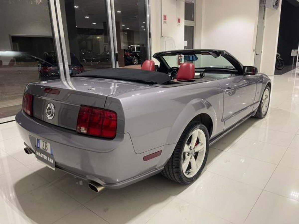 Ford Mustang Cabrio 5.0 V8 GT 446cv auto (4)