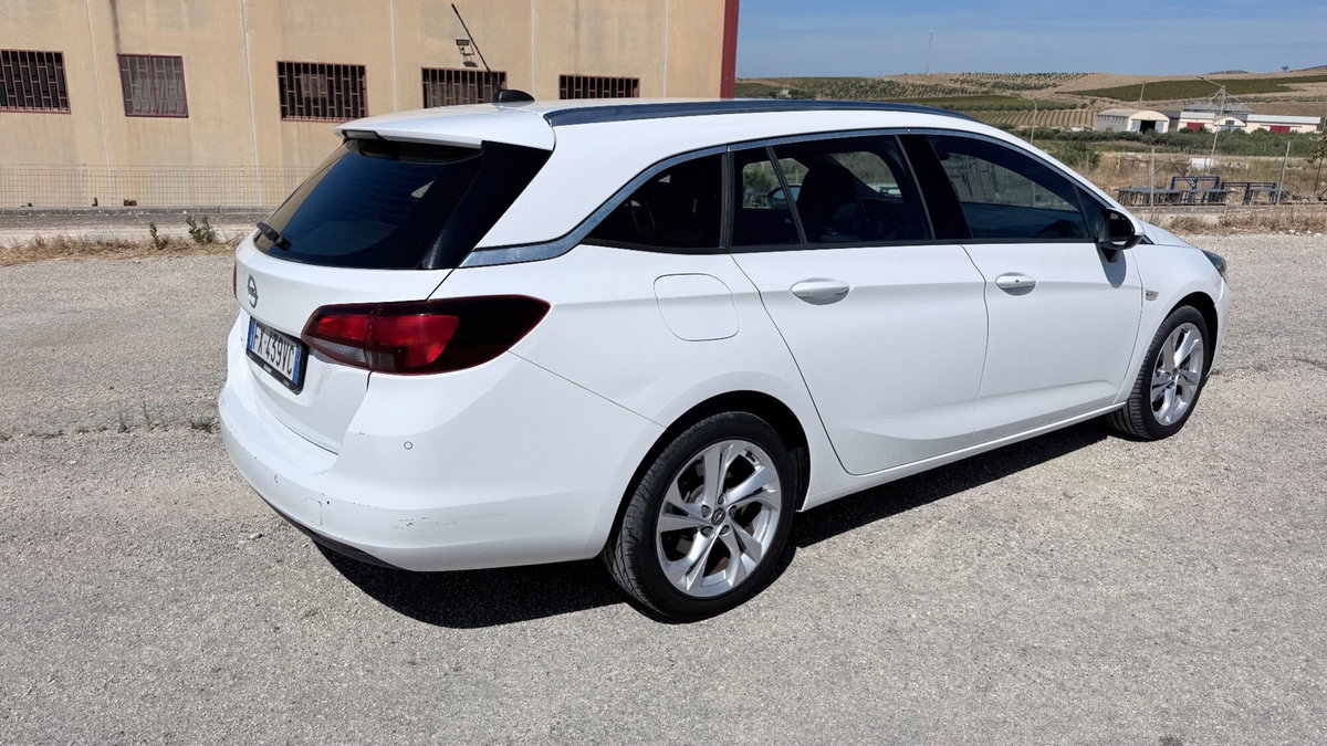 Opel Astra Station Wagon 1.6 CDTi 136CV Start&Stop Sports Business (5)