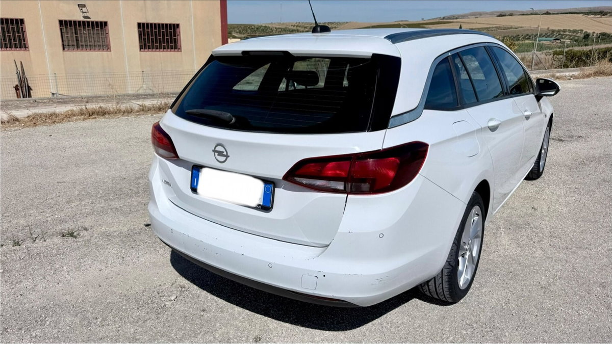 Opel Astra Station Wagon 1.6 CDTi 136CV Start&Stop Sports Business (6)