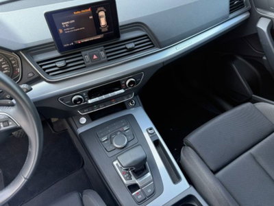 Audi Q5 2.0 TFSI quattro S tronic Business (17)