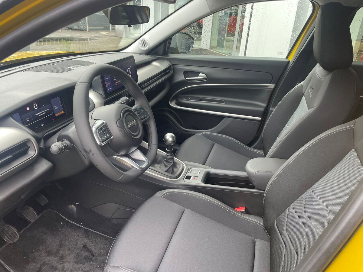 Jeep Avenger 1.2 turbo Altitude fwd 100cv (14)