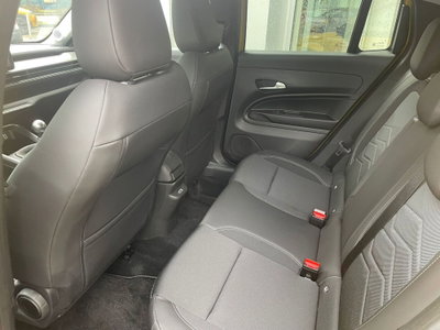 Jeep Avenger 1.2 turbo Altitude fwd 100cv (15)