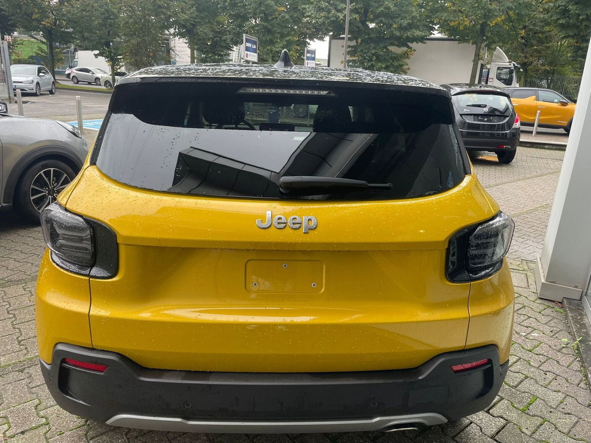 Jeep Avenger 1.2 turbo Altitude fwd 100cv (7)