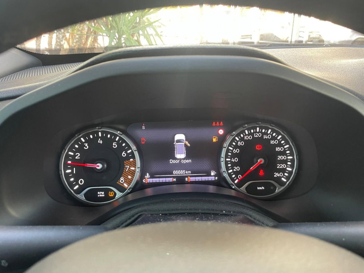 Jeep Renegade 1.0 T3 Limited (14)