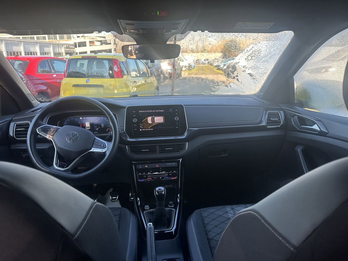 Volkswagen T-Cross 1.0 tsi R-Line 115cv (8)