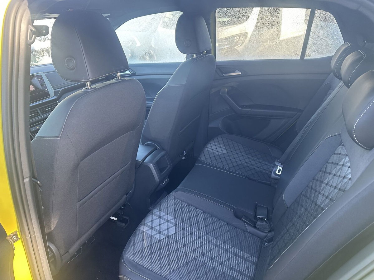 Volkswagen T-Cross 1.0 tsi R-Line 115cv (11)