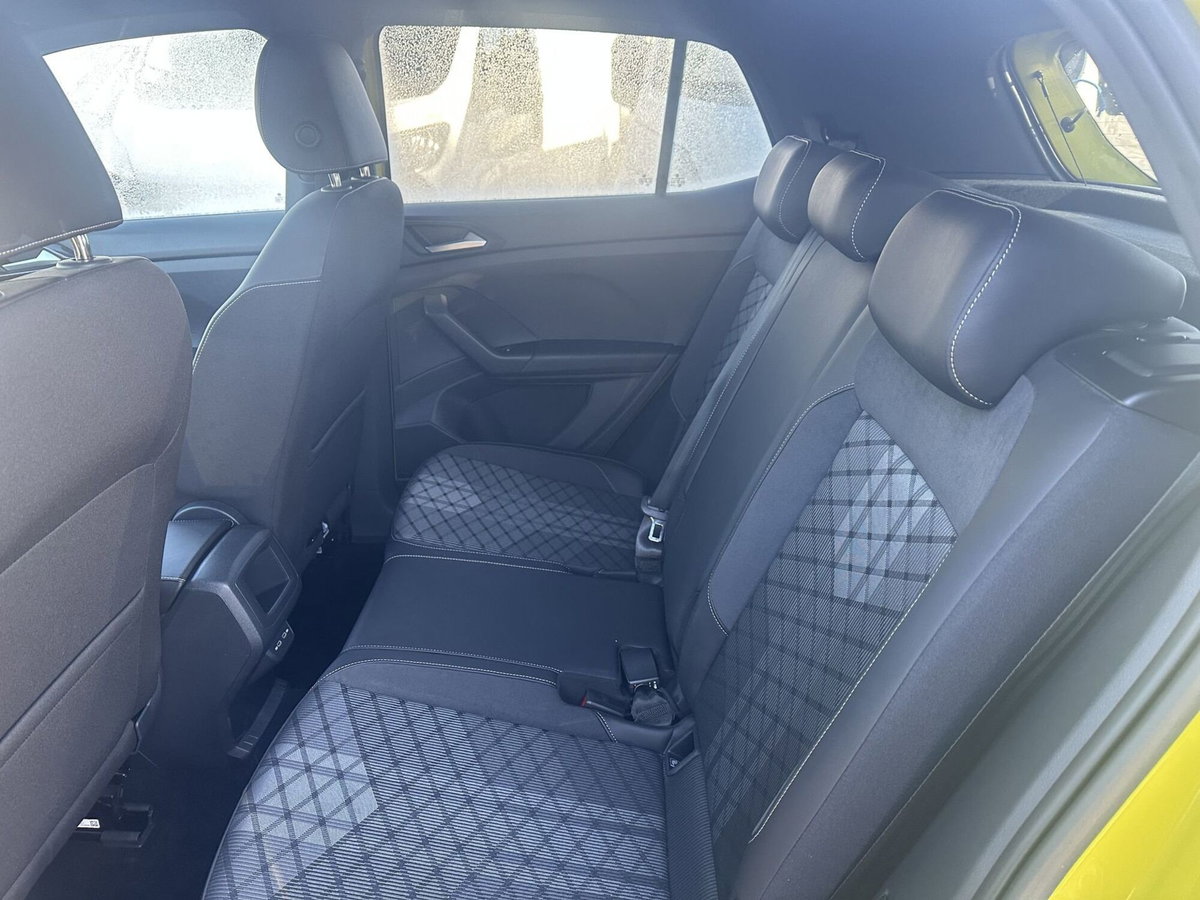 Volkswagen T-Cross 1.0 tsi R-Line 115cv (12)