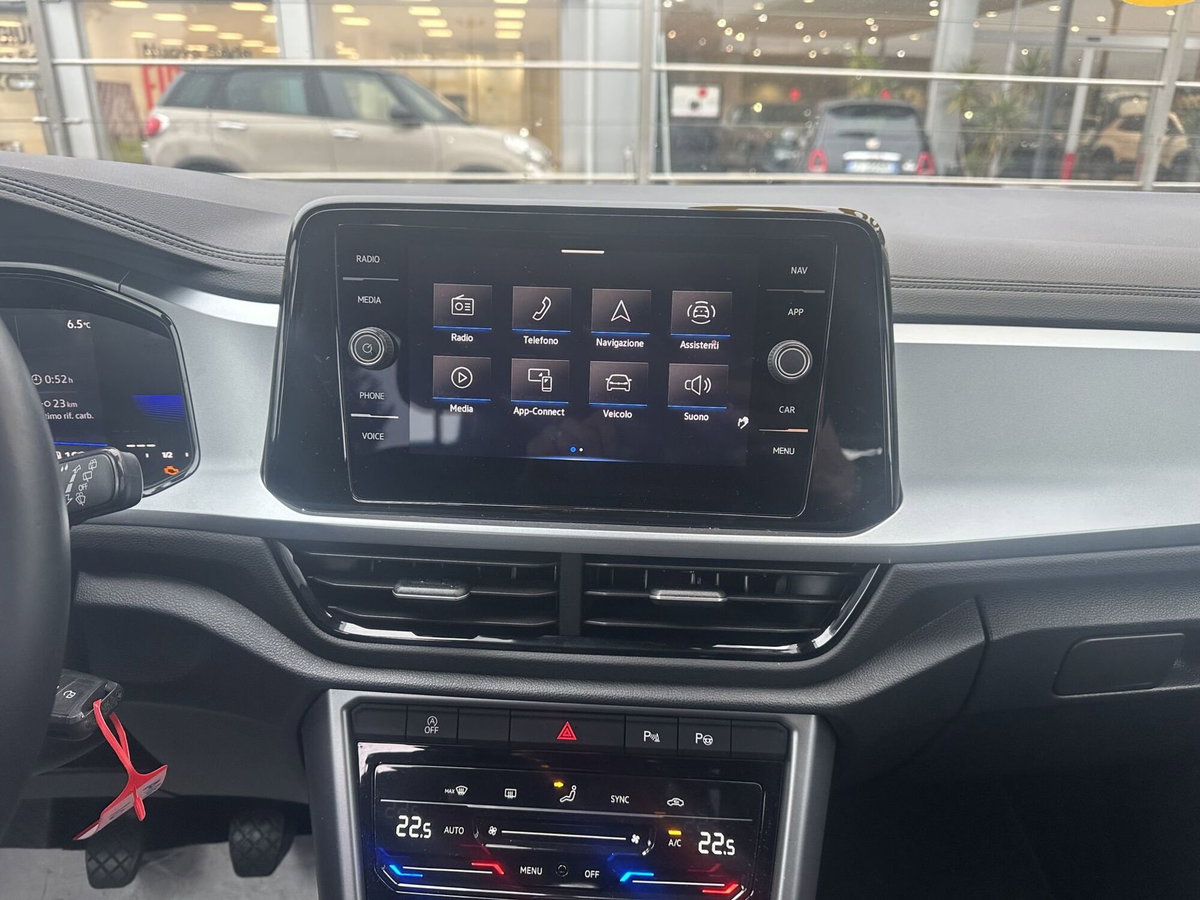 Volkswagen T-Roc 2.0 tdi Life 115cv (17)