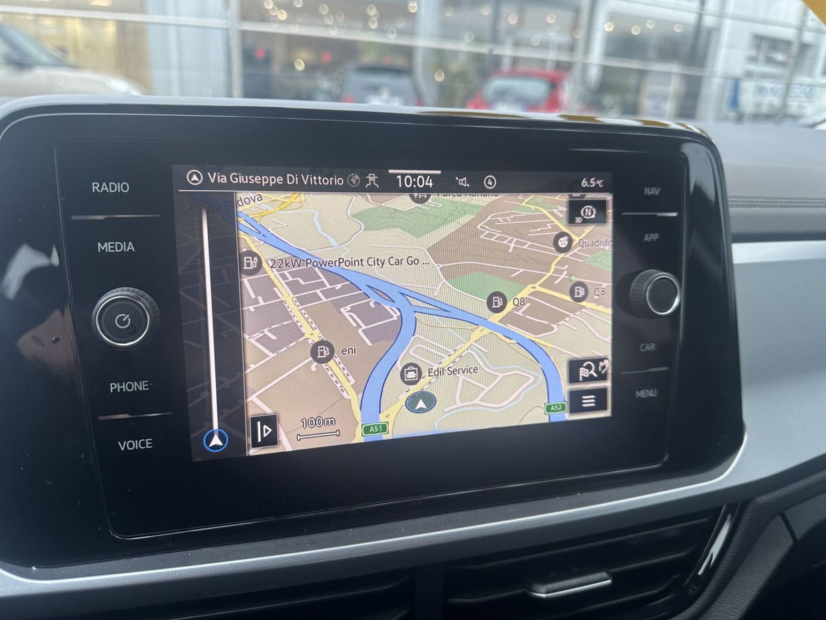 Volkswagen T-Roc 2.0 tdi Life 115cv (18)