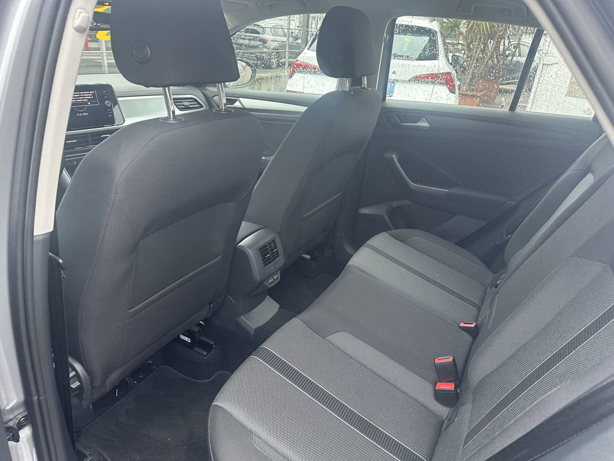 Volkswagen T-Roc 2.0 tdi Life 115cv (20)