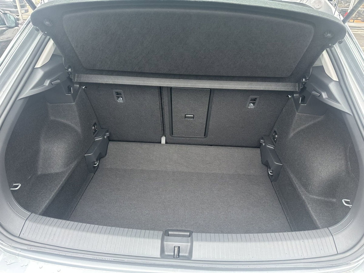 Volkswagen T-Roc 2.0 tdi Life 115cv (8)