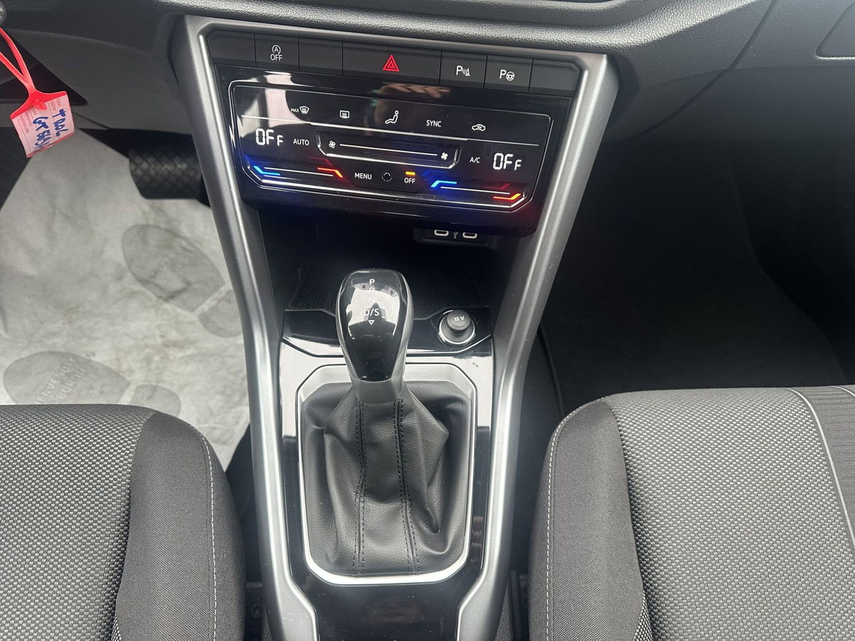 Volkswagen T-Roc 2.0 tdi Life 150cv dsg (19)