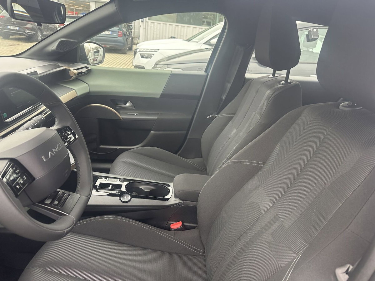Lancia Ypsilon 54kWh LX 156cv (11)