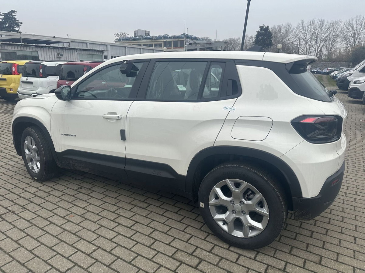 Jeep Avenger 1.2 turbo Longitude fwd 100cv (6)