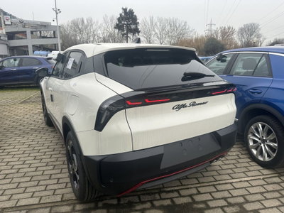 Alfa Romeo Junior elettrica Speciale 156cv (6)