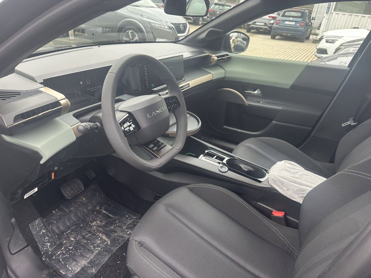 Lancia Ypsilon 51kWh LX (10)