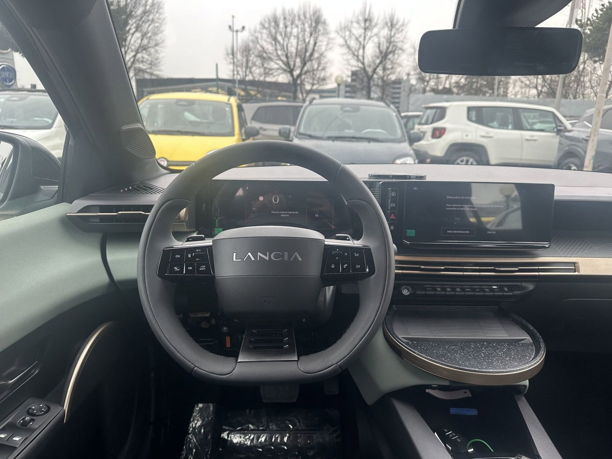 Lancia Ypsilon 51kWh LX (12)
