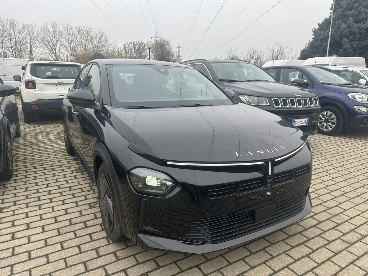 Lancia Ypsilon 51kWh LX (3)
