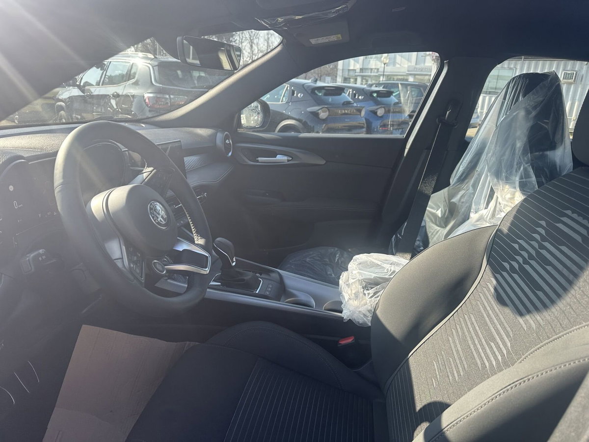 Alfa Romeo Tonale 1.5 hybrid Sprint 130cv tct7 (13)