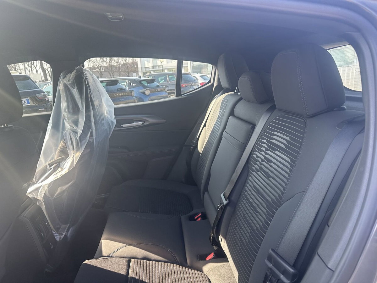Alfa Romeo Tonale 1.5 hybrid Sprint 130cv tct7 (15)