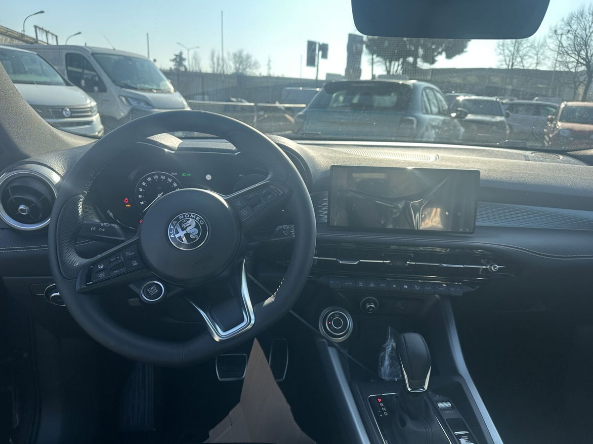 Alfa Romeo Tonale 1.5 hybrid Sprint 130cv tct7 (16)