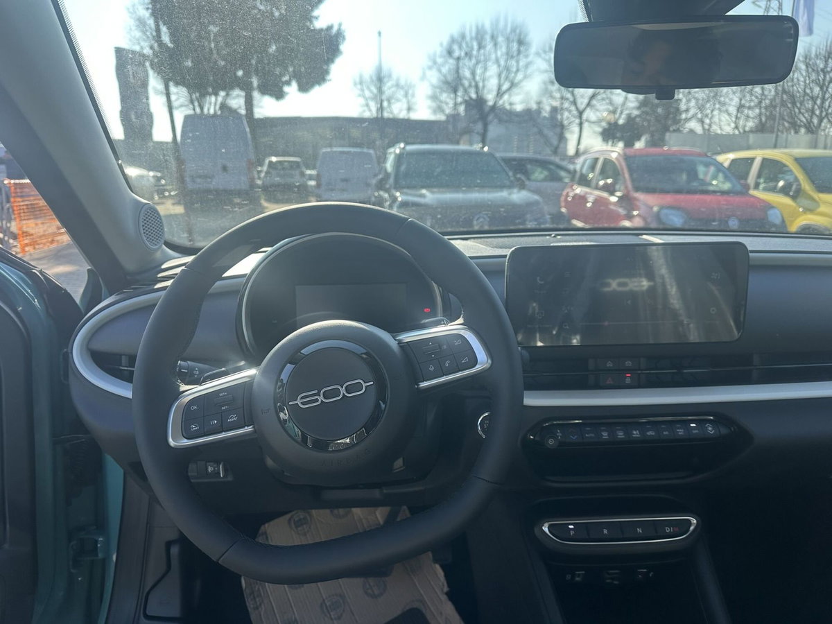 Fiat 600 1.2 hybrid 110cv auto (13)